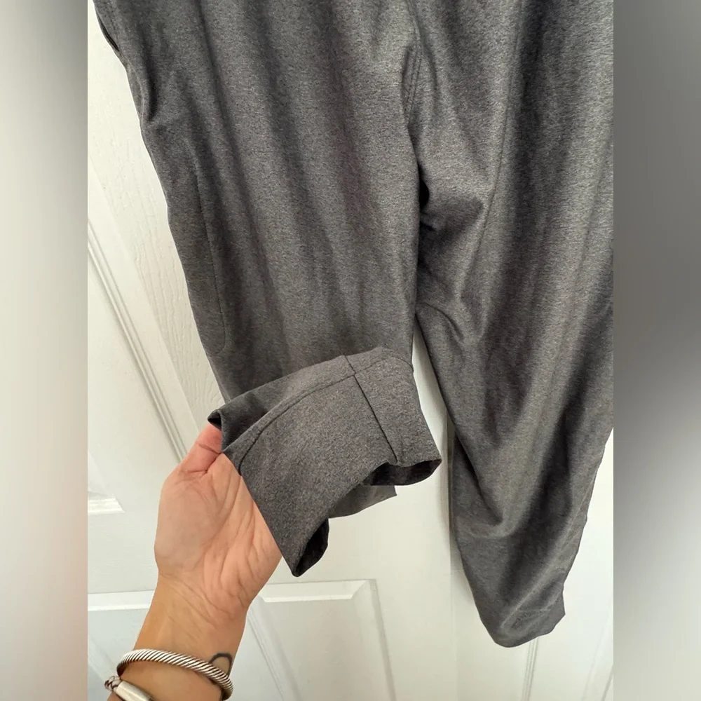 Men’s M Old Navy Active Sweatpants Joggers Bundle Gray Tapered Zip Pocket 2-Pack - Picture 6 of 14